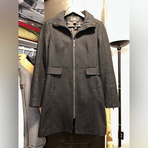 LIKE NEW! H&M Classic Black Wool Blend Pea Coat with Zipper Detail